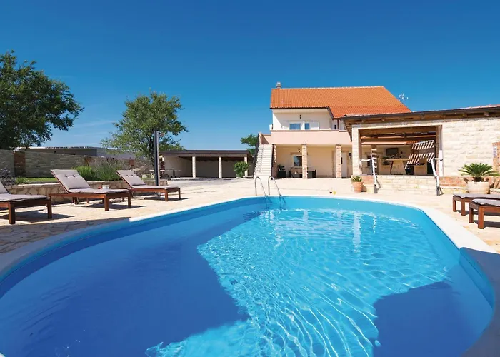 Сasa de vacaciones Five-bedroom In Gorica (Zadar)
