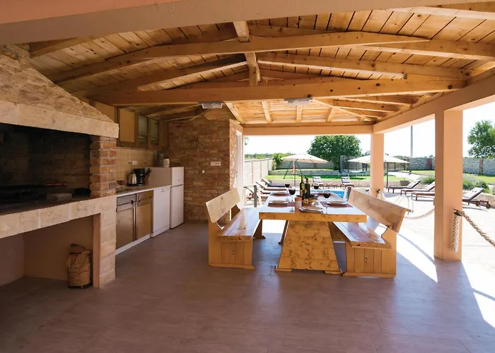 Сasa de vacaciones Five-bedroom In Gorica (Zadar)