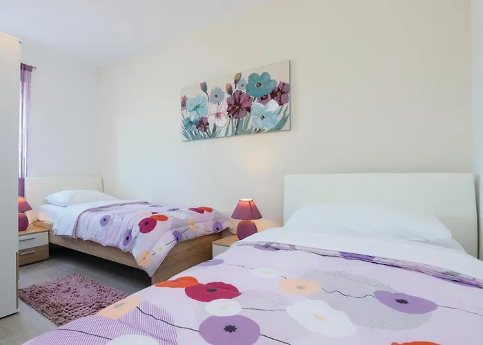 Nyaraló Five-bedroom In