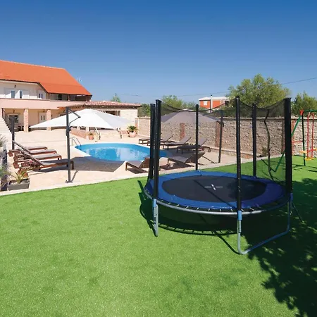 Casa vacanze Five-bedroom In *