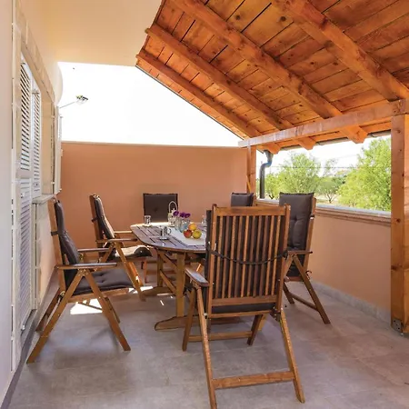 Five-bedroom In